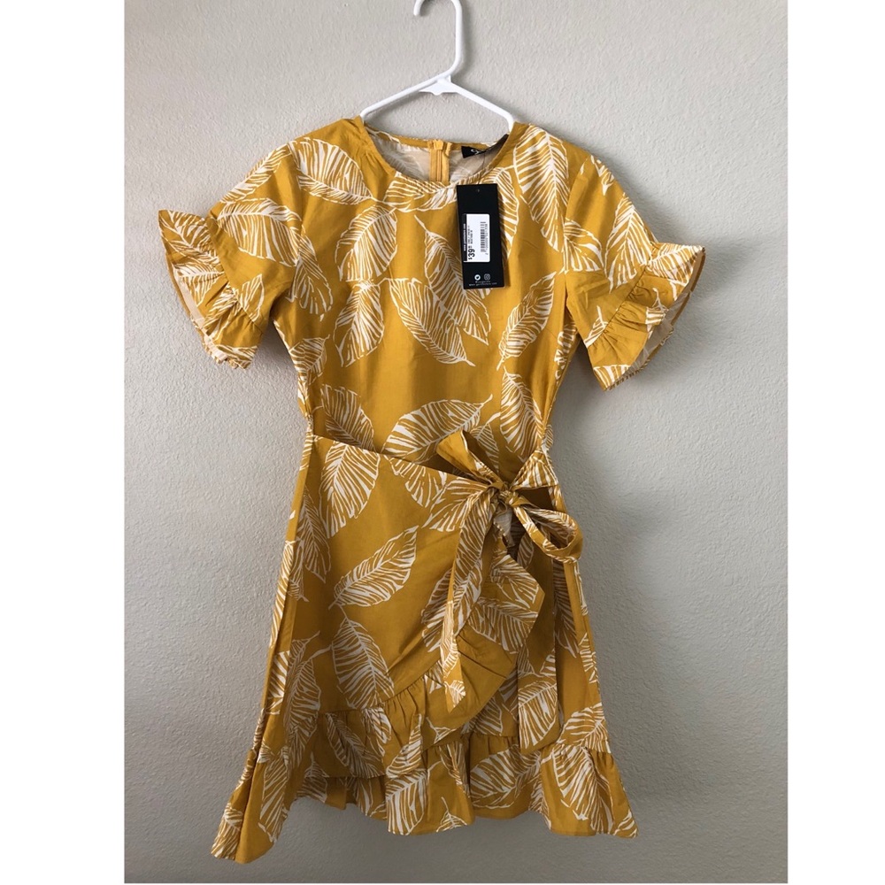 Dress - Picture 2 of 4
